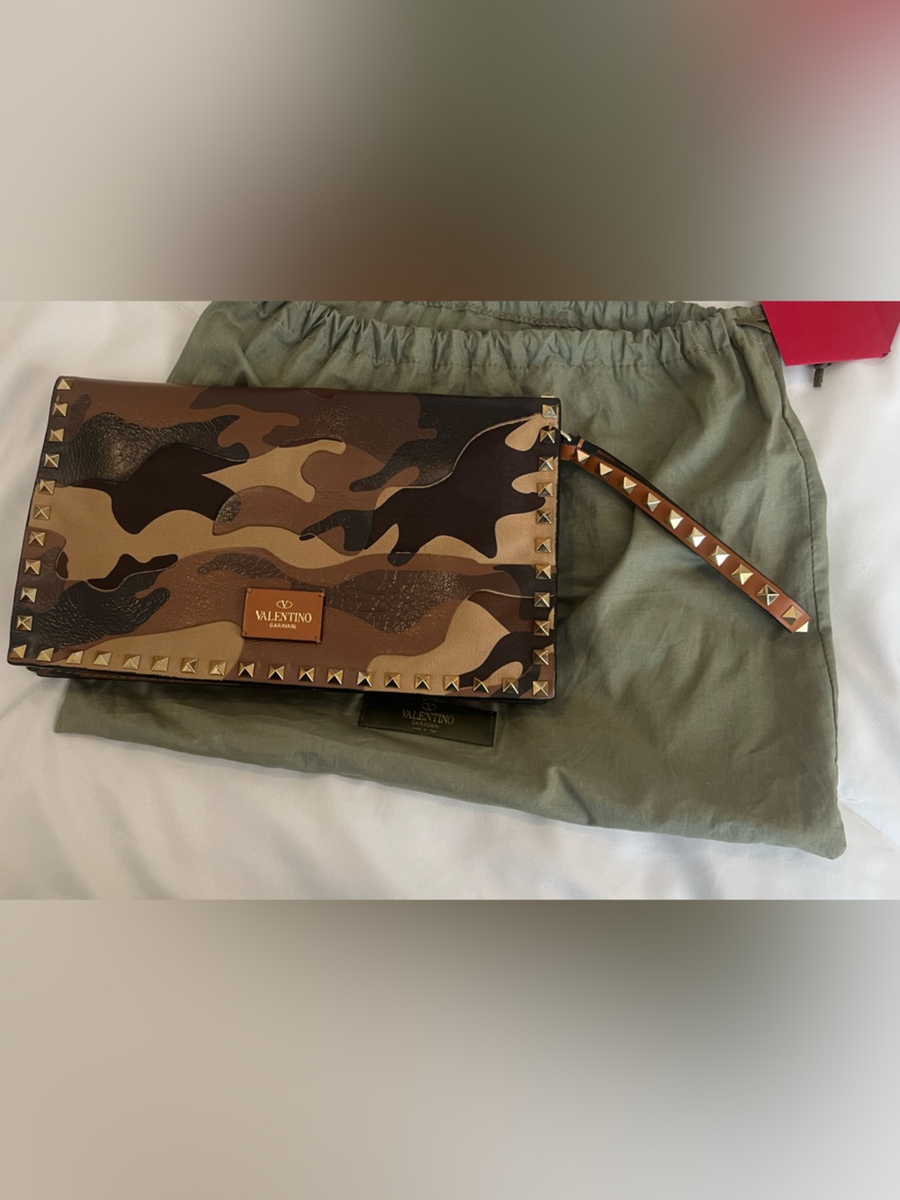 Valentino Garavani camouflage Rockstud clutch/wristlet
